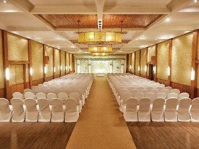 Vivanta Ernakulam, Marine Drive Kochi