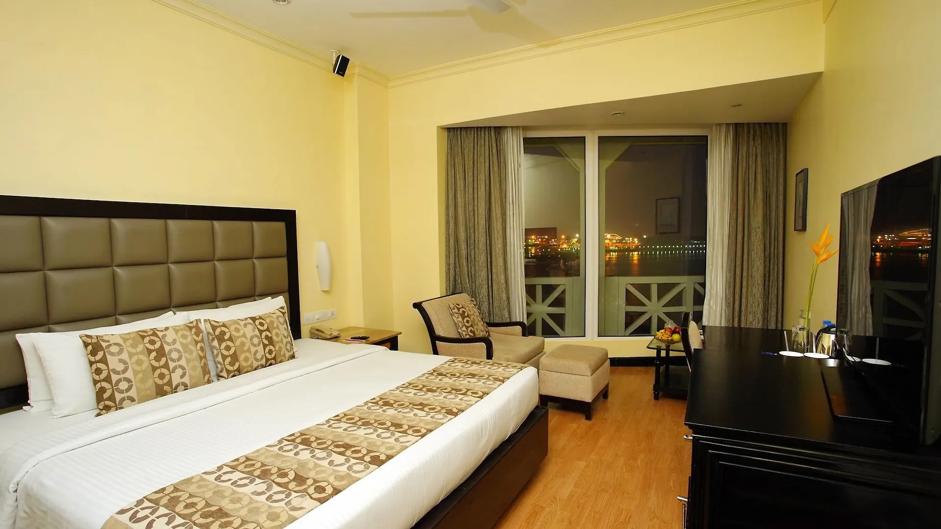 Vivanta Ernakulam, Marine Drive Kochi