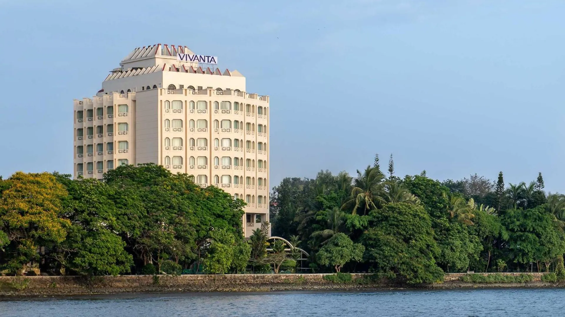 ***** Hotel Vivanta Ernakulam, Marine Drive Kochi India