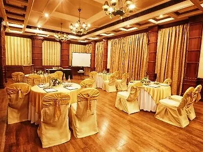 Hotel Vivanta Ernakulam, Marine Drive Kochi