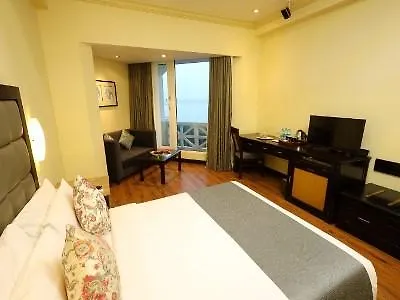 Vivanta Ernakulam, Marine Drive Kochi Hotel
