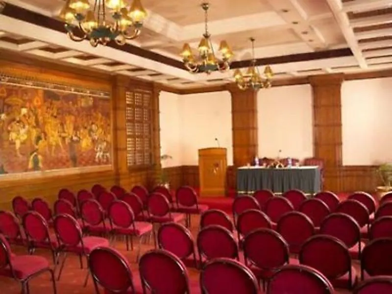 ***** Hotel Vivanta Ernakulam, Marine Drive Kochi India